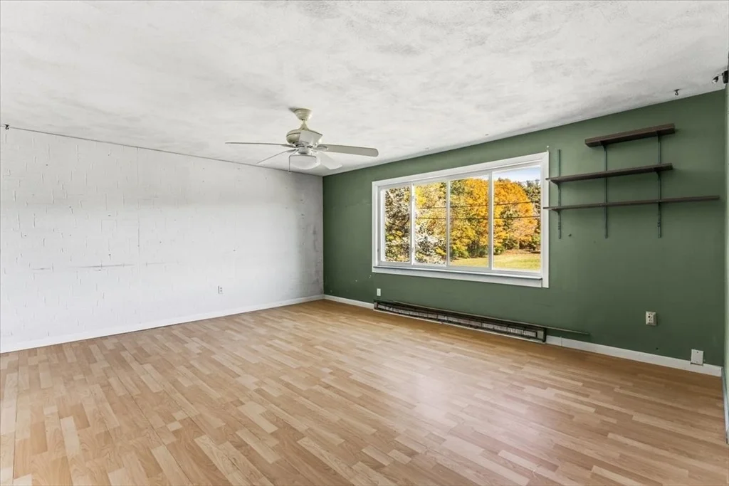 Photo of 55 Burnside Ave
