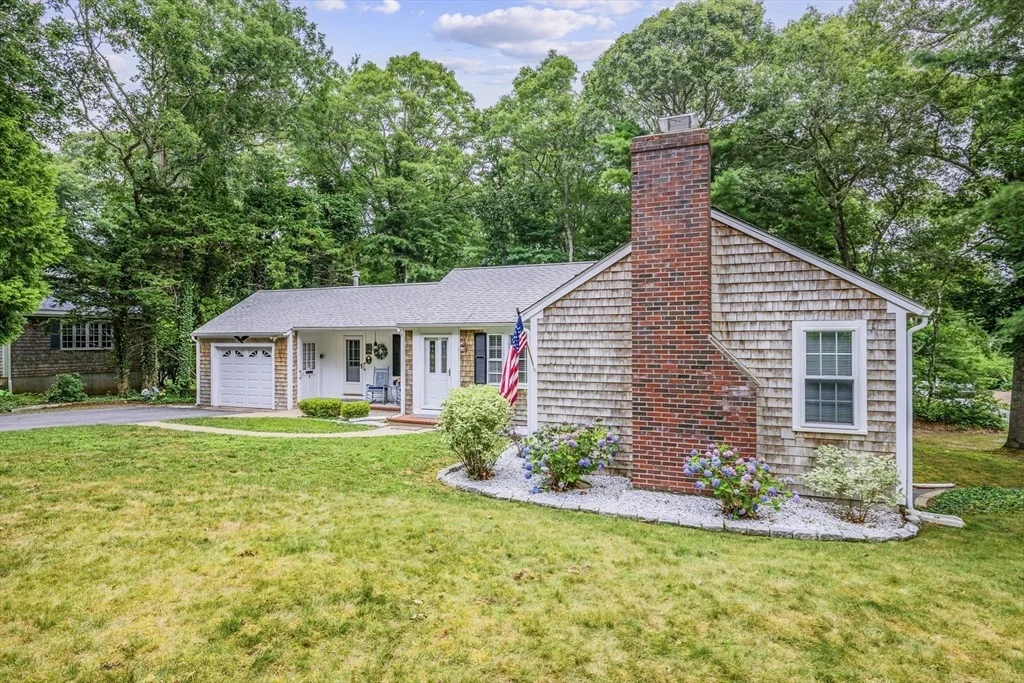 Photo of 5 Hinckley Circle