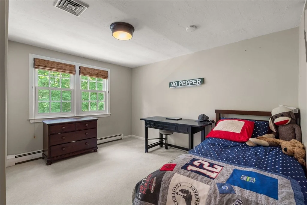 Photo of 18 Hearthstone Cir