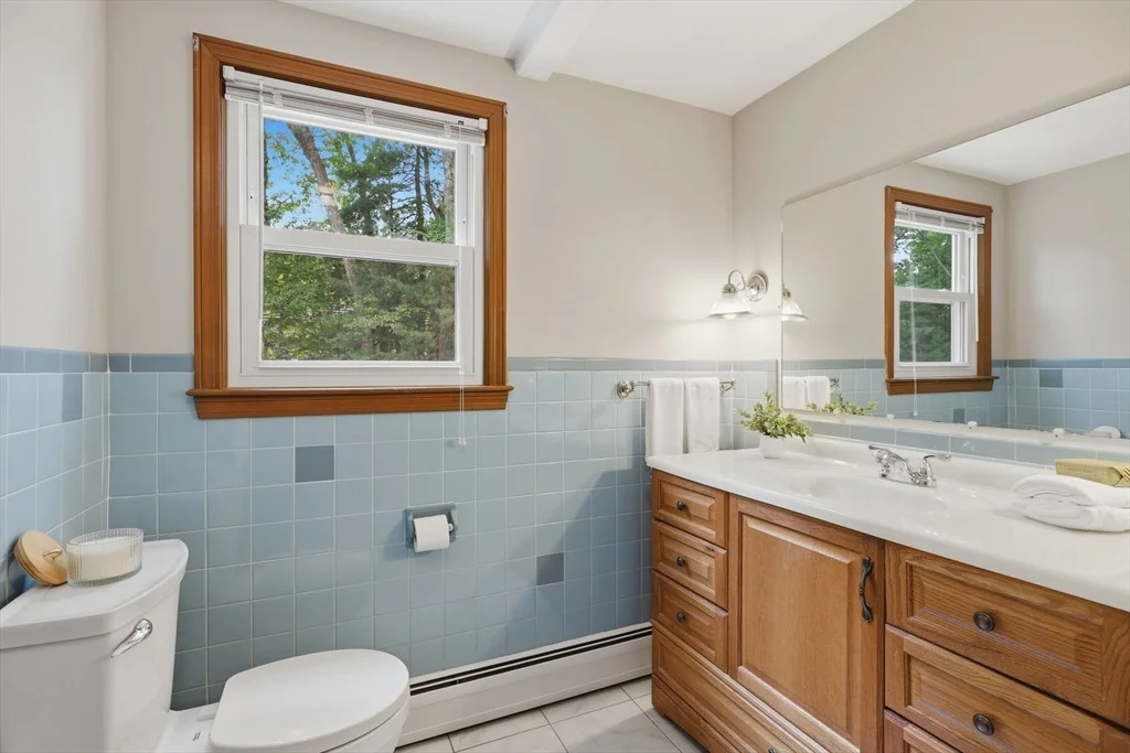 Photo of 20 Biscayne Drive