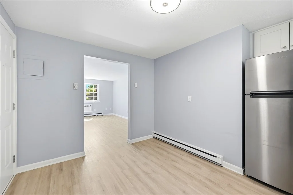 Photo of Unit C at 8 Maple Crest Cir