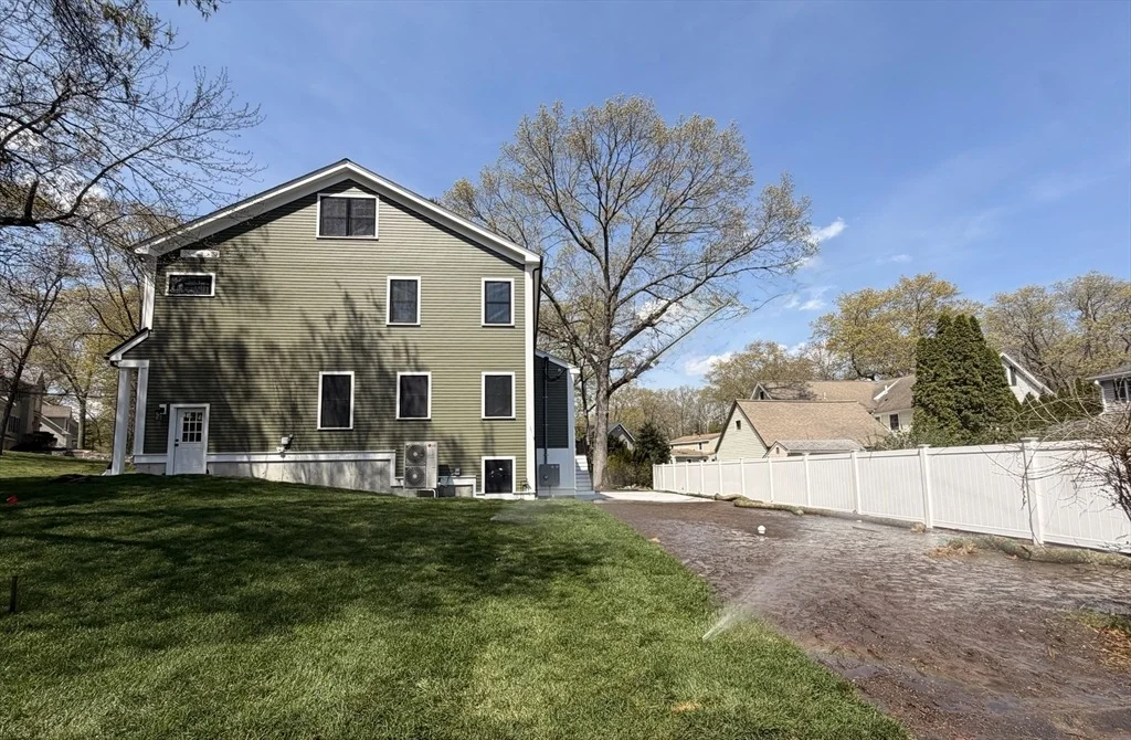 Photo of 1 Cushing Street