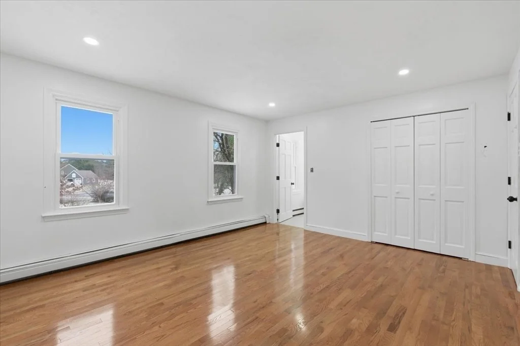 Photo of 430 Brook Bend Rd