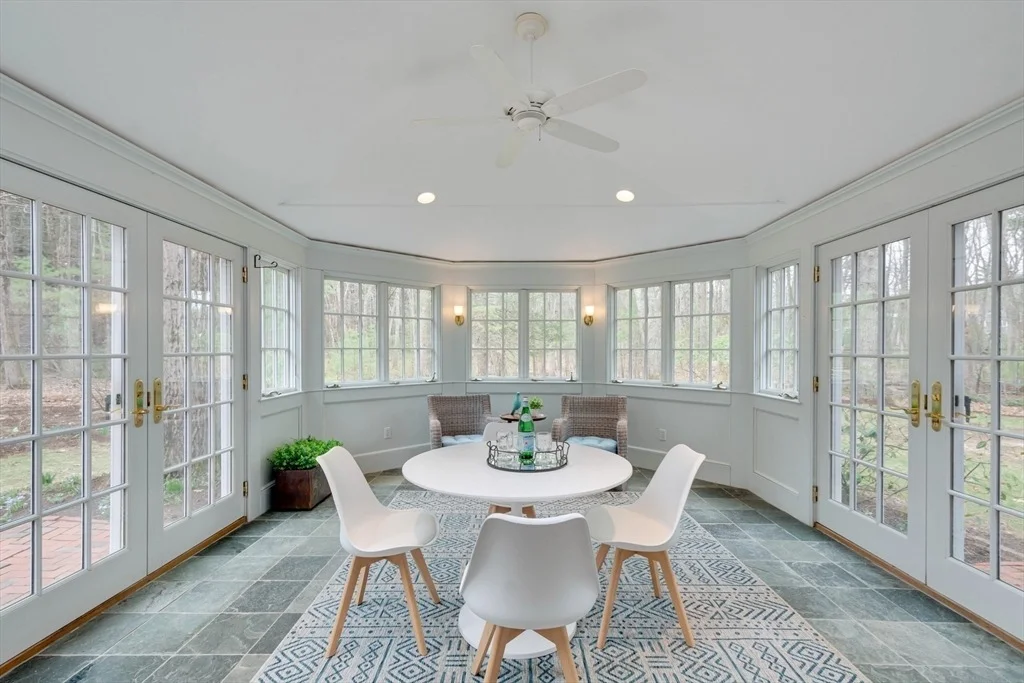 Photo of 134 Sandy Pond Rd