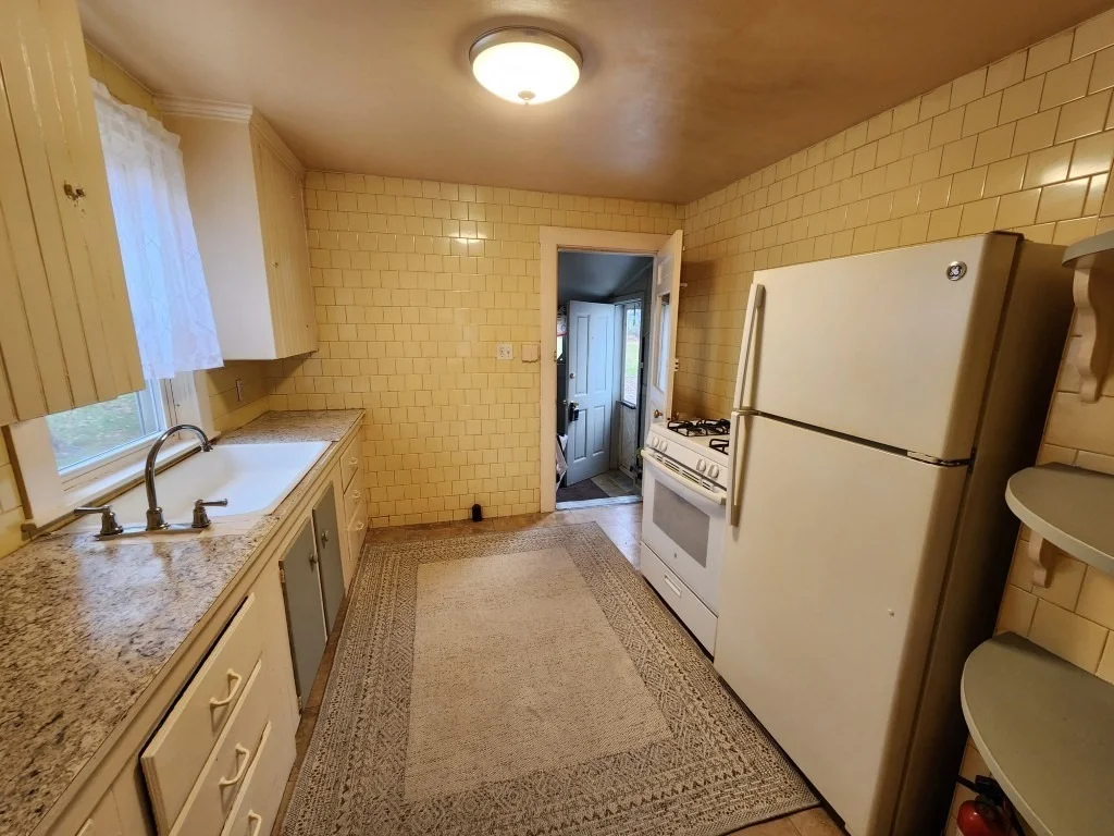 Photo of 809 Hathaway Rd