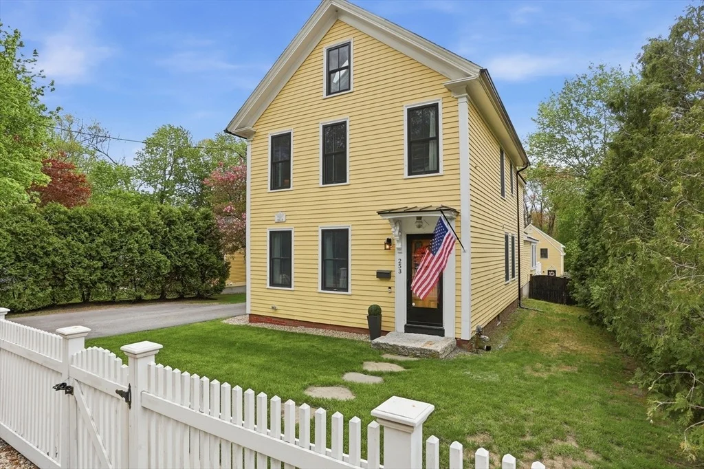 Photo of 253 Great Rd