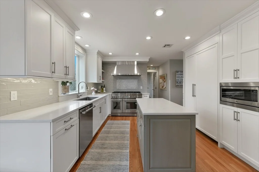 Photo of 10 Edgar Walker Ct