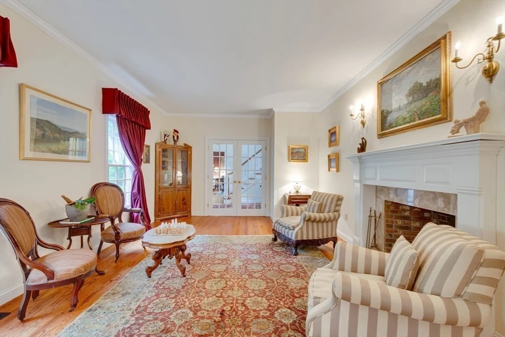 Photo of 43 Old Concord Rd