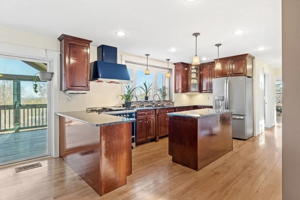 Photo of 358 Reed Road