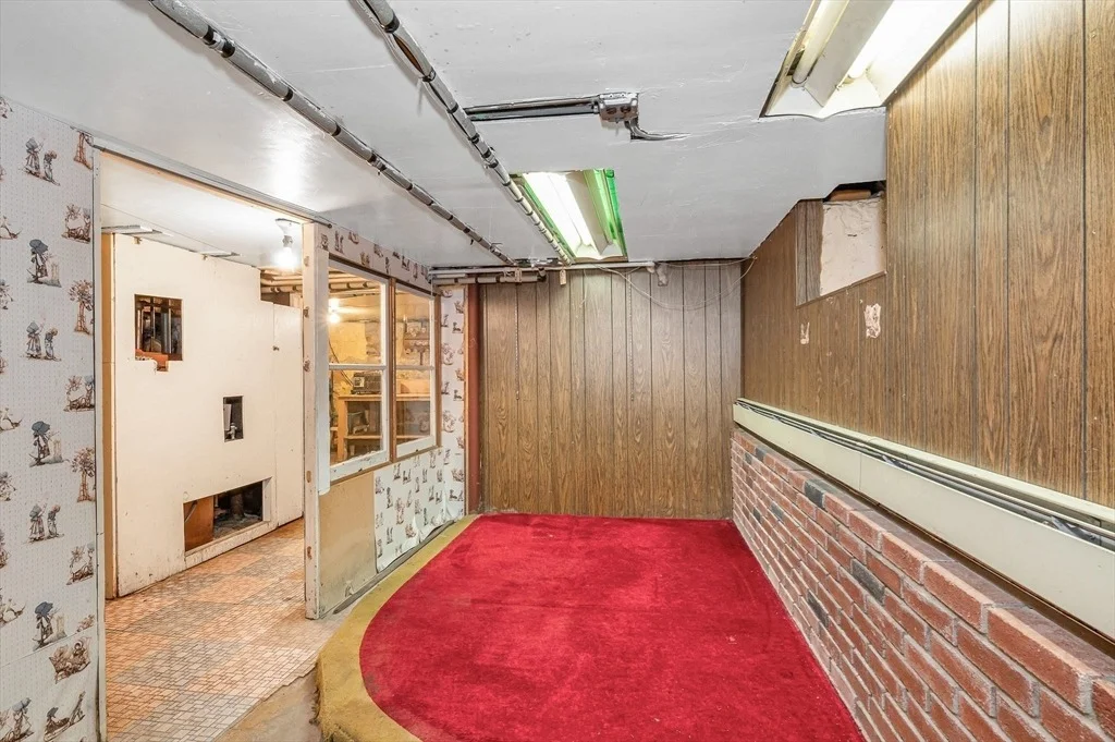 Photo of 160 Forest St