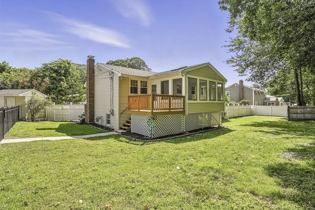 Photo of 10 Diantonio Dr