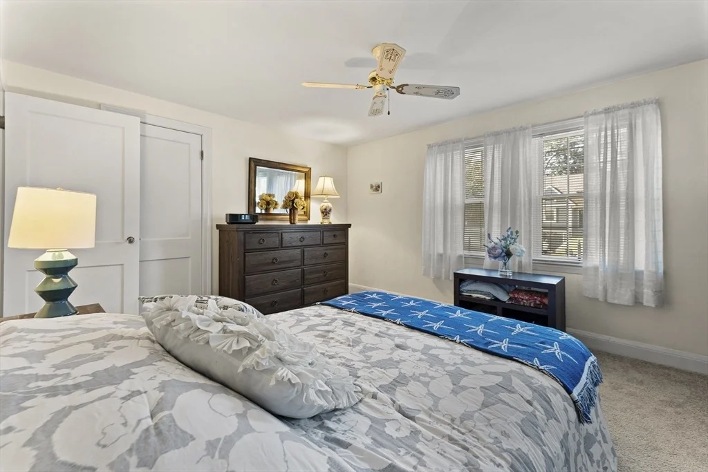 Photo of 85 Oak St