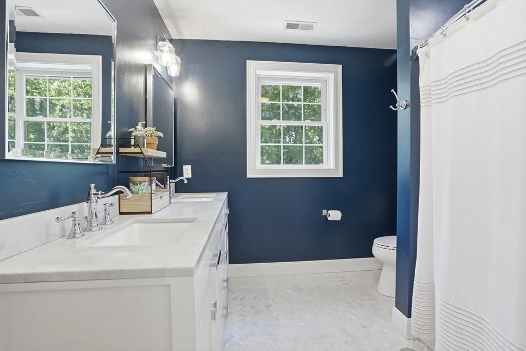 Photo of 37 Hemlock Dr