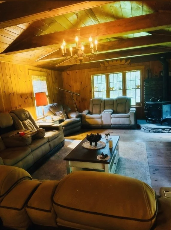 Photo of 203 Brooks Rd
