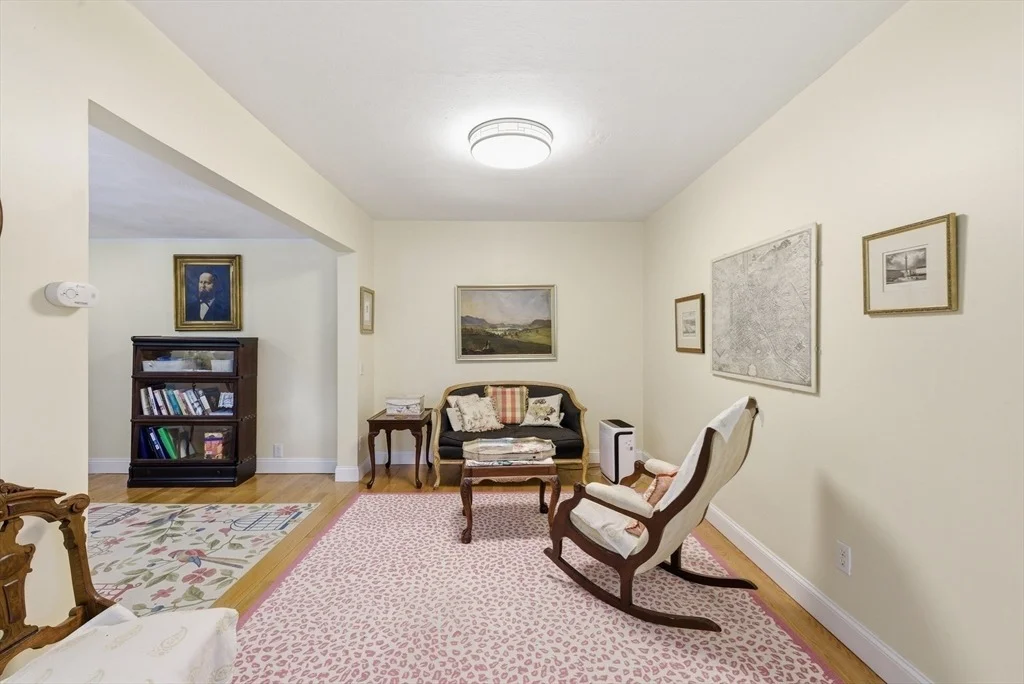 Photo of 110 Parkerview St.