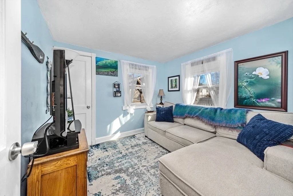 Photo of 122 June St.