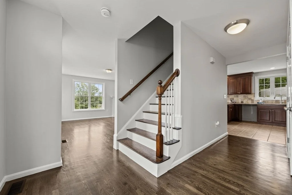 Photo of 8 Woods Hill Cir