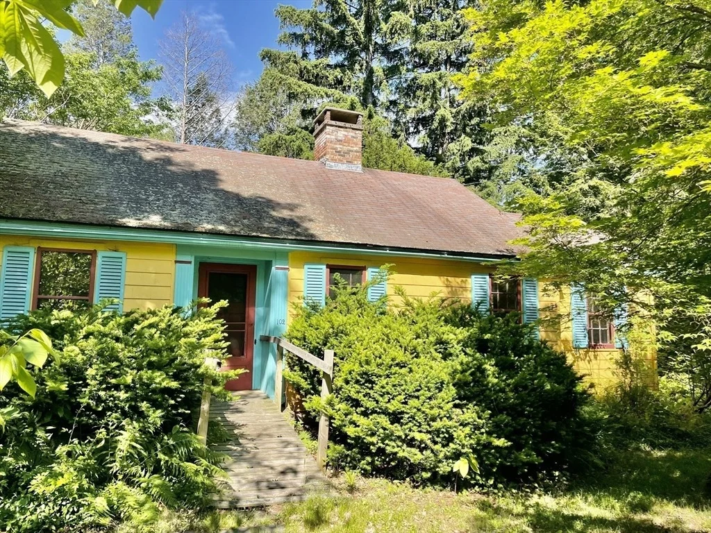 Photo of 102 Farview Way