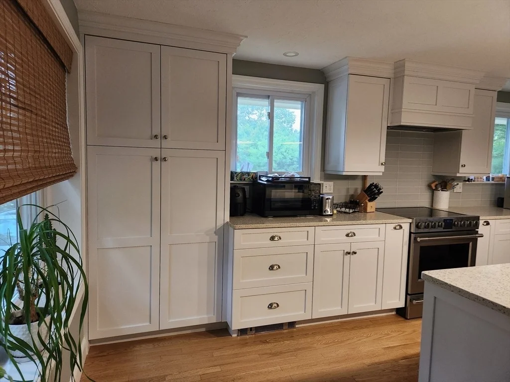 Photo of 10 Howard Ave
