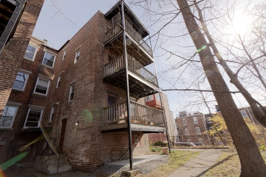 Photo of Unit 2 at 80 Browne Street