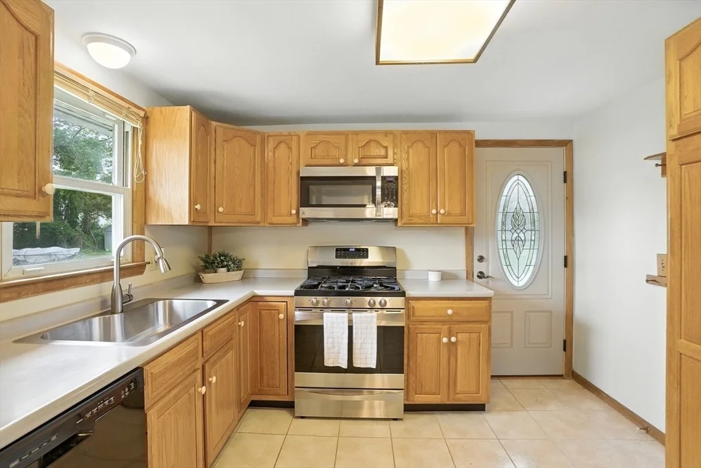 Photo of 12 Wellington Dr