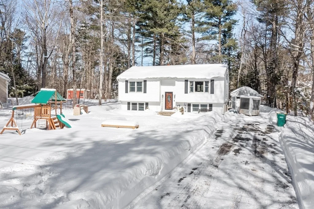 Photo of 6 Balsam Dr