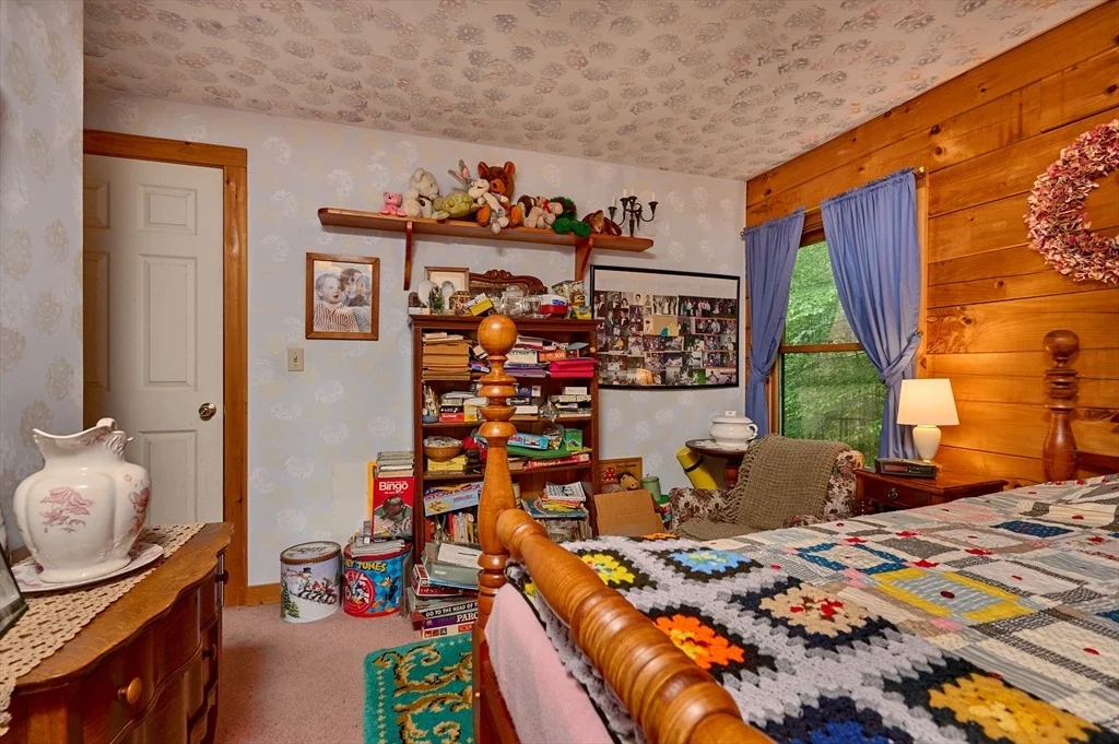 Photo of 35 Briar Hill Rd