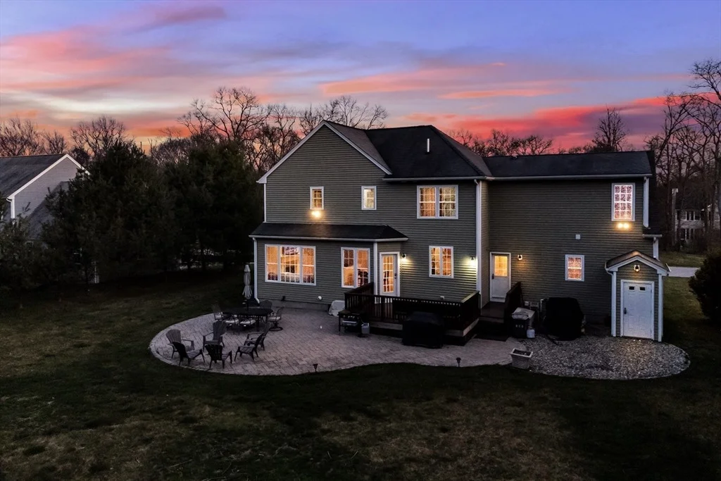 Photo of 368 Cottrell Rd