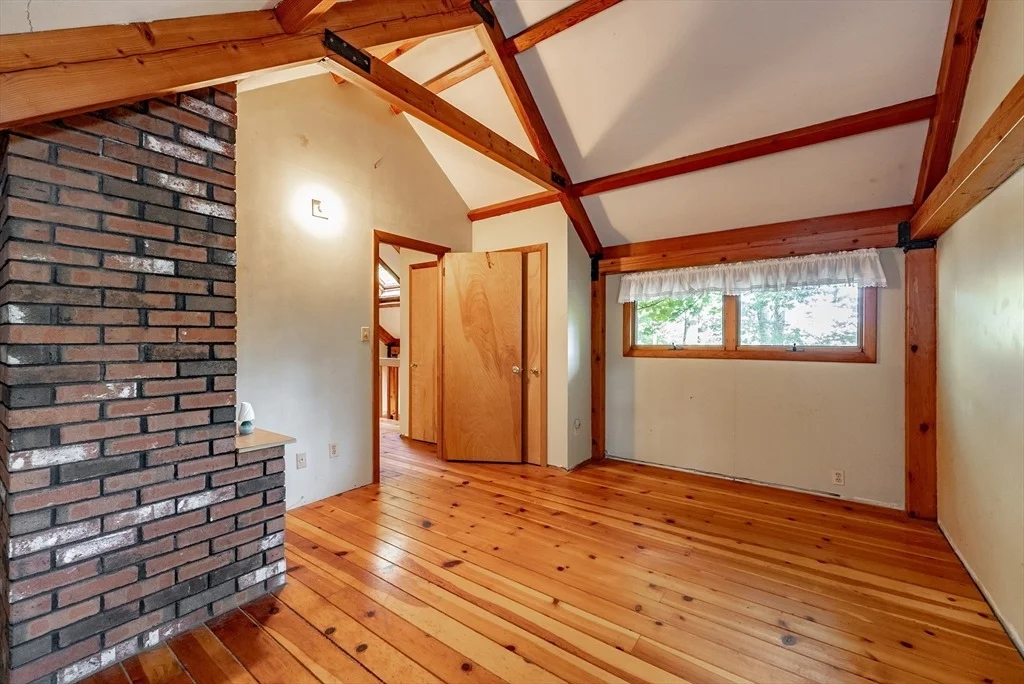Photo of 201 Fox Den Rd
