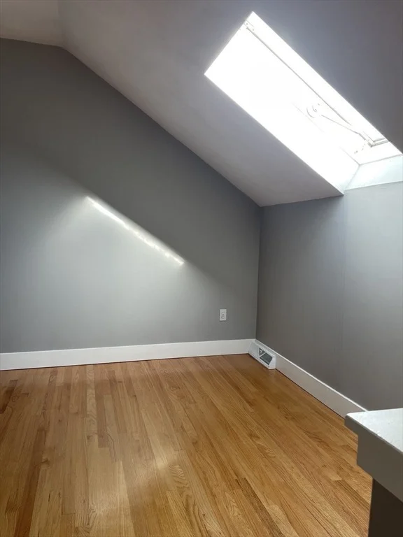 Photo of Unit 705 at 31 Blithewood Avenue
