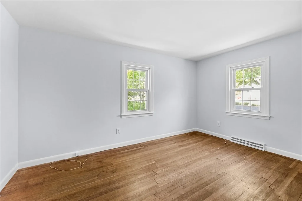 Photo of 19 Aspen Ln