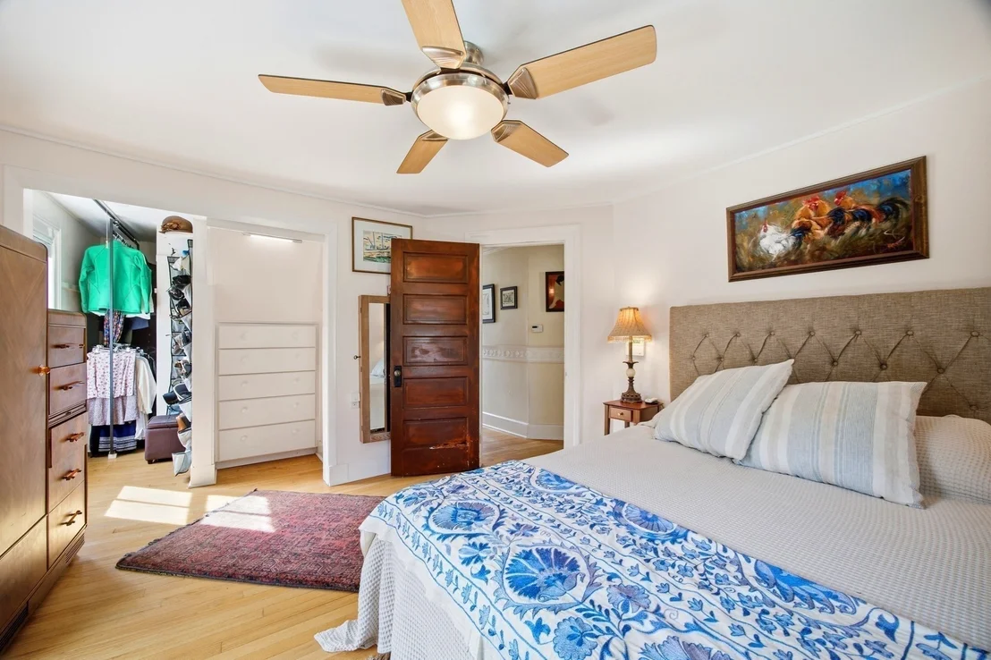 Photo of 211 Crescent St