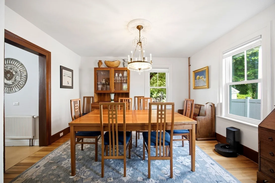 Photo of 211 Crescent St