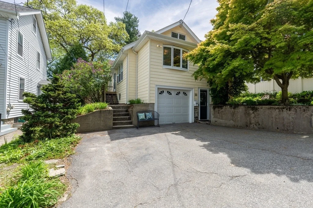 Photo of 12 Grandview Rd