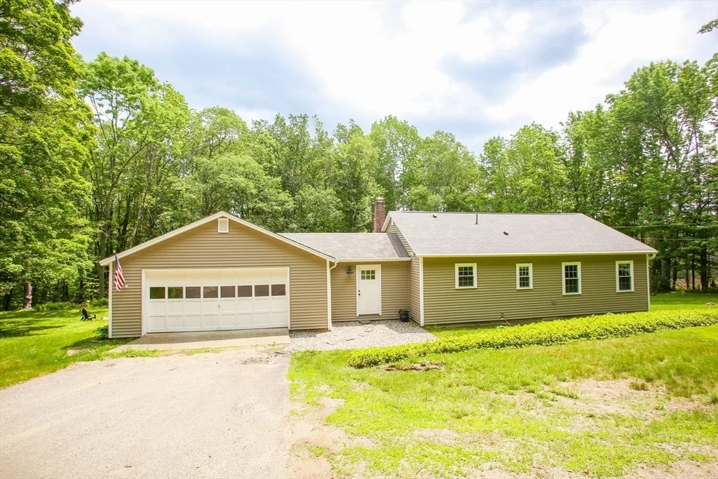 Photo of 127 County Rd