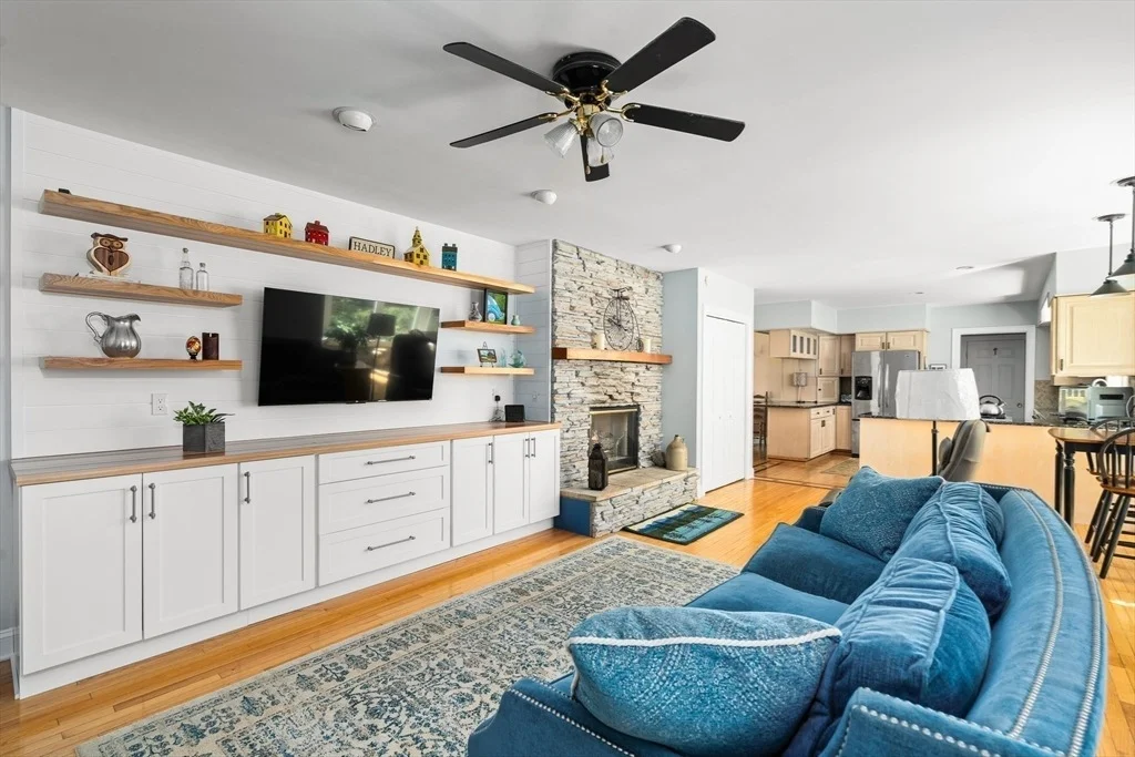 Photo of 6 Pine Meadow Drive