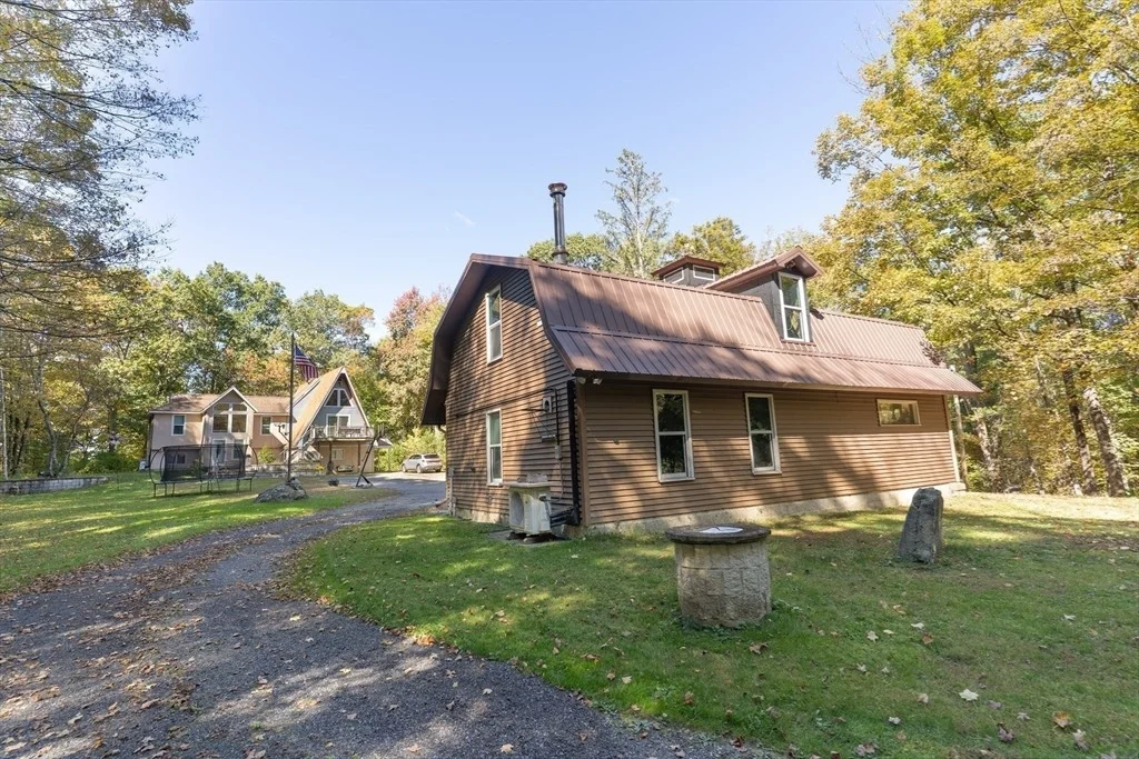 Photo of 68 Lyon Rd