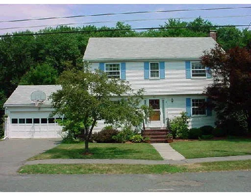 Photo of 80 Mackintosh Ave