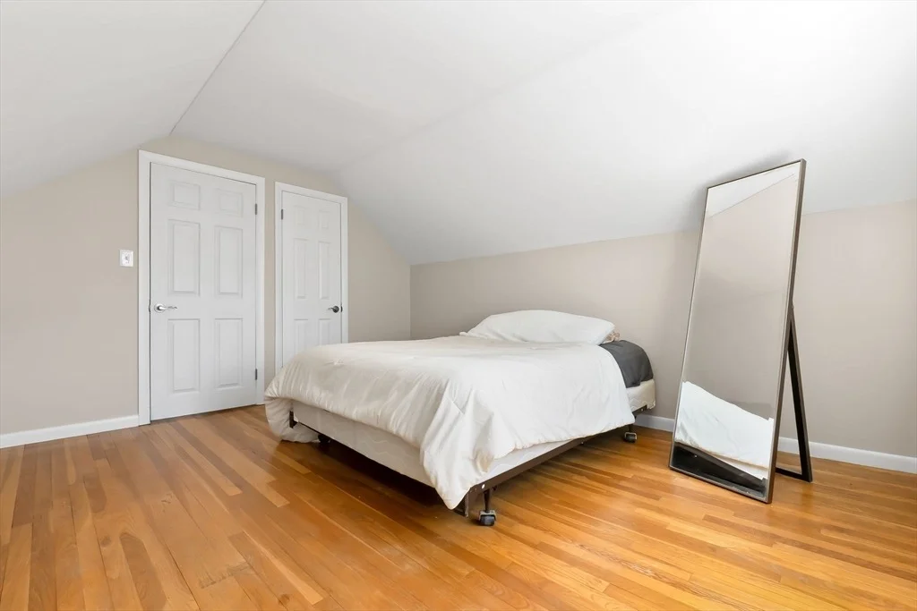 Photo of 6 Ashcroft Cir