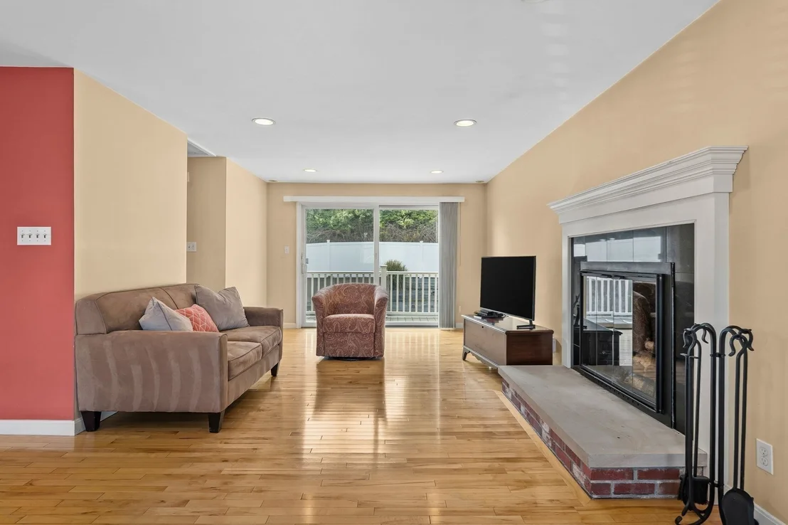 Photo of 411 Newport Road