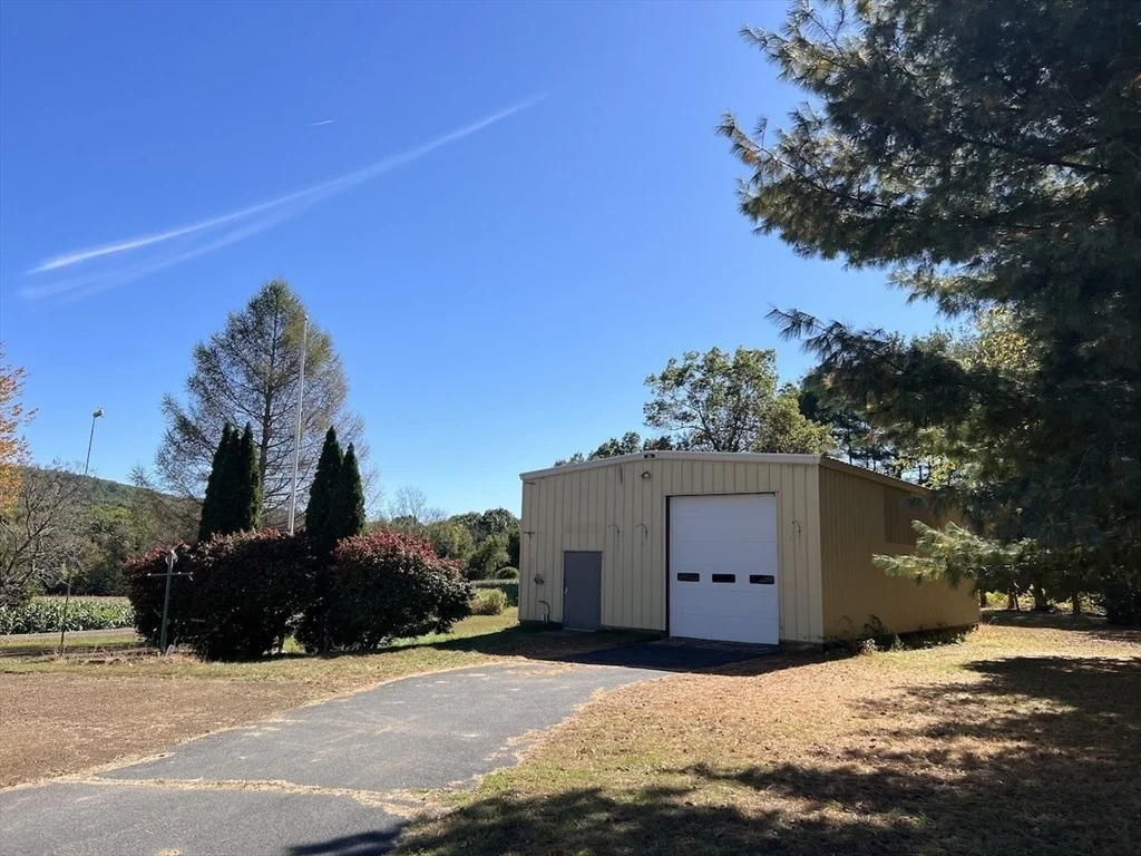 Photo of 401 Main Road