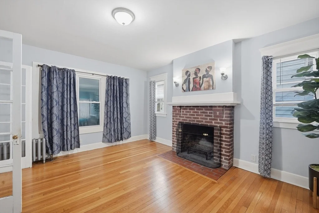 Photo of 115 Pasadena St