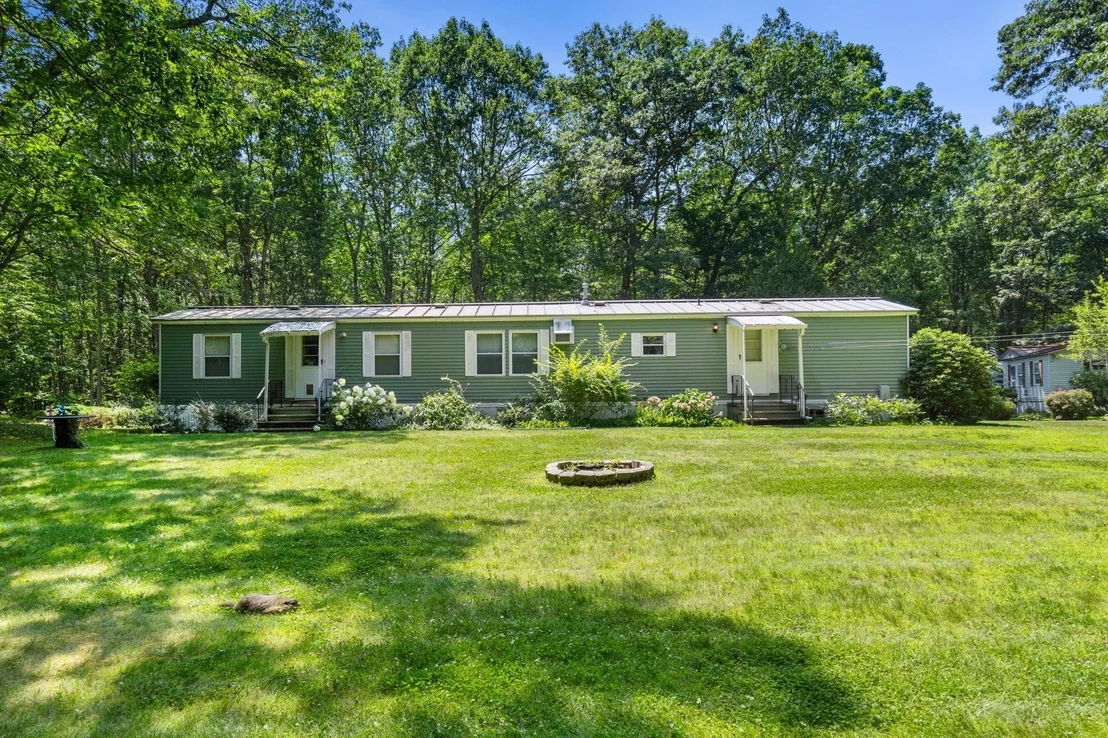 Photo of 32 Scott Dr
