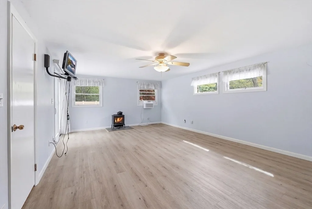 Photo of 31 Lancaster Drive