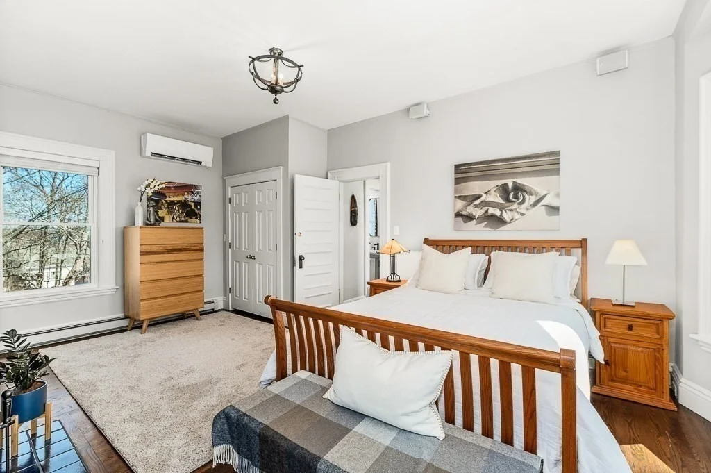 Photo of Unit 2 at 5 Babson Street