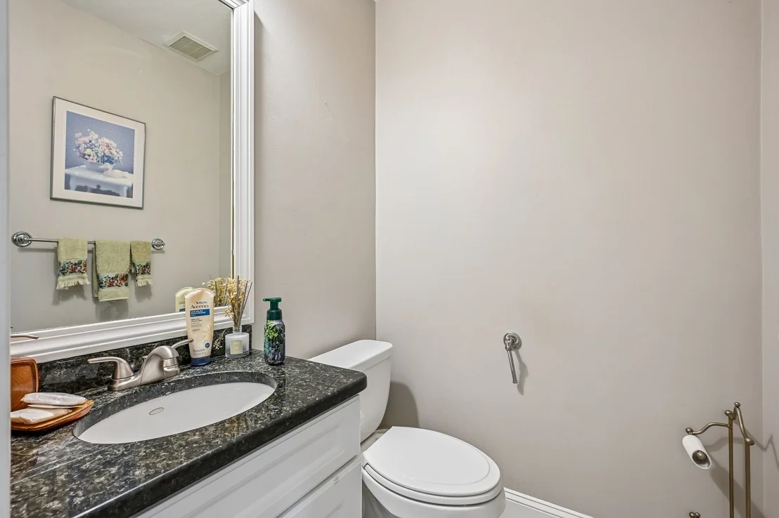 Photo of 8 Tiffany Rd