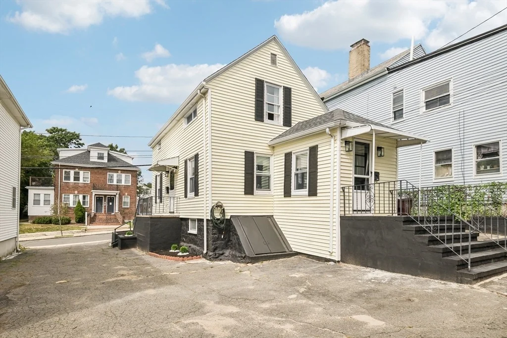 Photo of 39 Tappan St