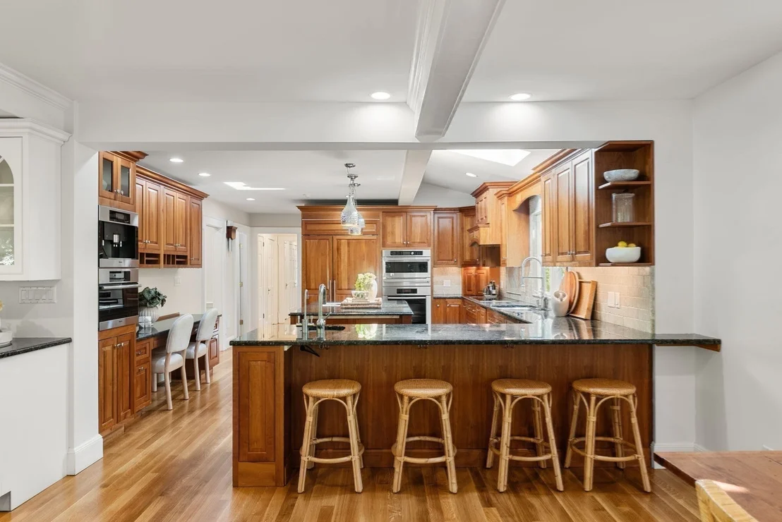 Photo of 1 Kenilworth Circle