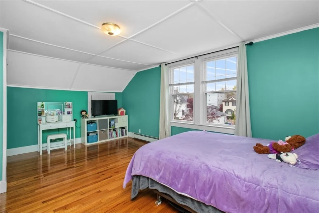Photo of 210 Robert St