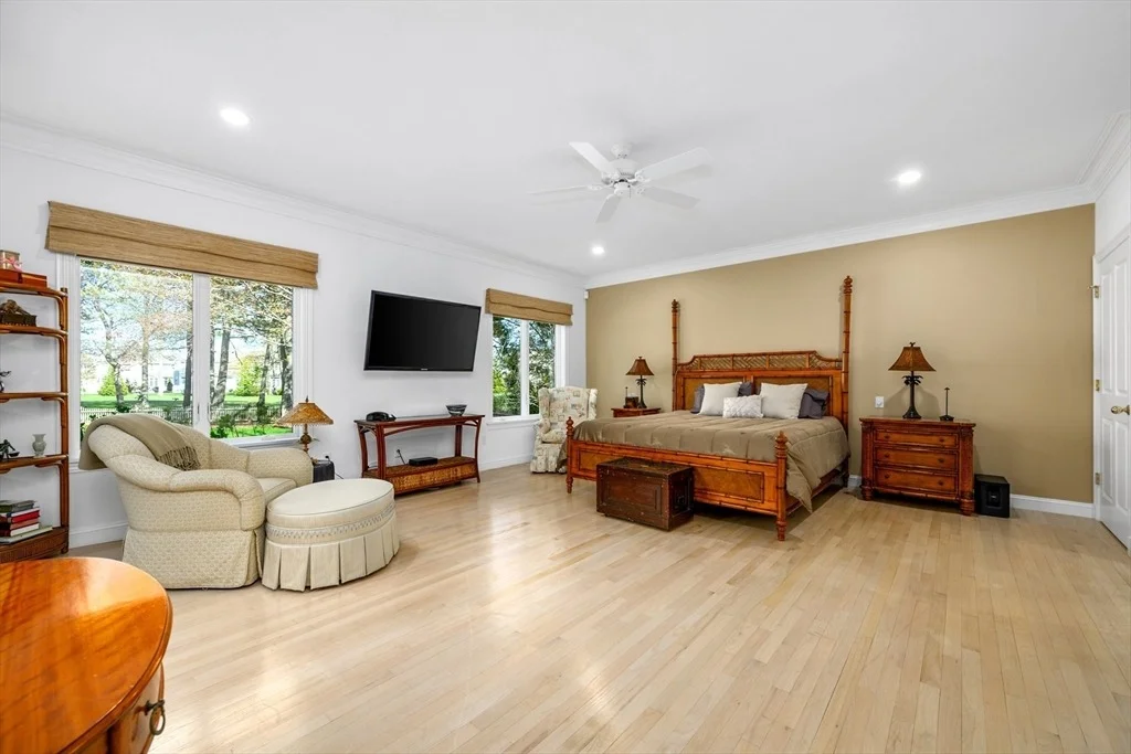 Photo of 131 Dunrobin Road